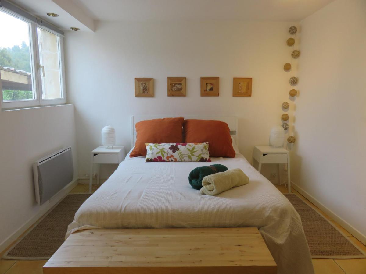 Les Mondes - Appartement bas de maison Ensues-la-Redonne Extérieur photo